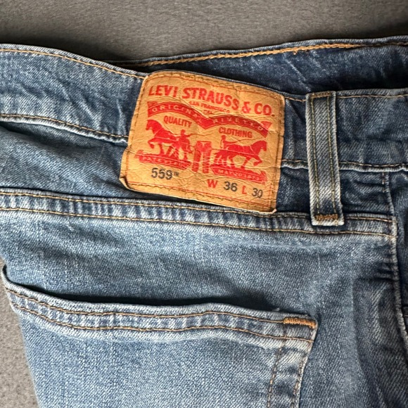 Levis 559 Relaxed Straight Fit Jeans Mens 36x30 Medium Wash Denim Jeans Baggy - Picture 13 of 16